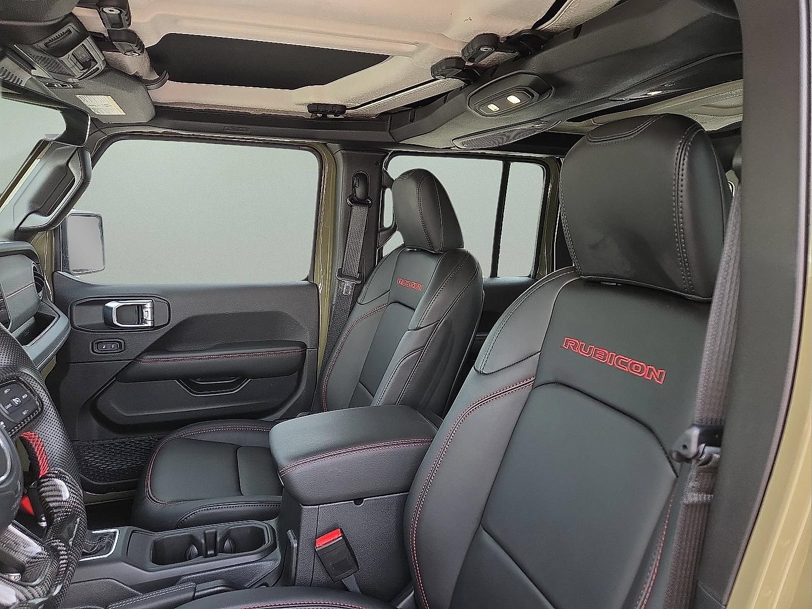 Used 2025 Jeep Wrangler Unlimited Rubicon AWD/4WD image 10