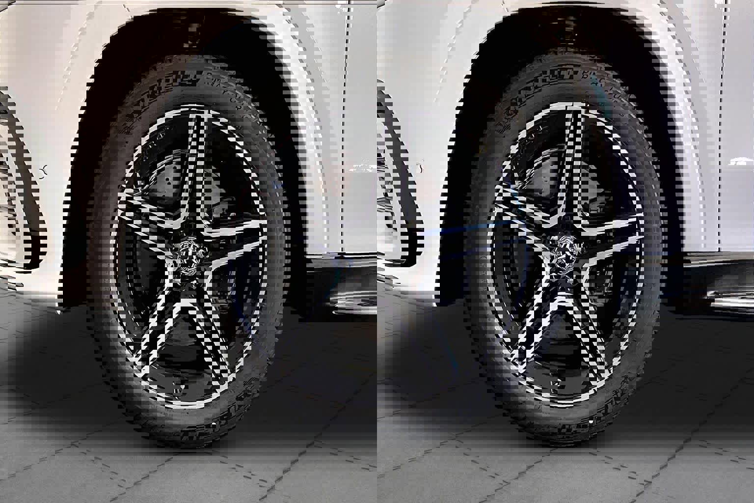 New 2026 Mercedes-Benz GLS 450 4MATIC image 17