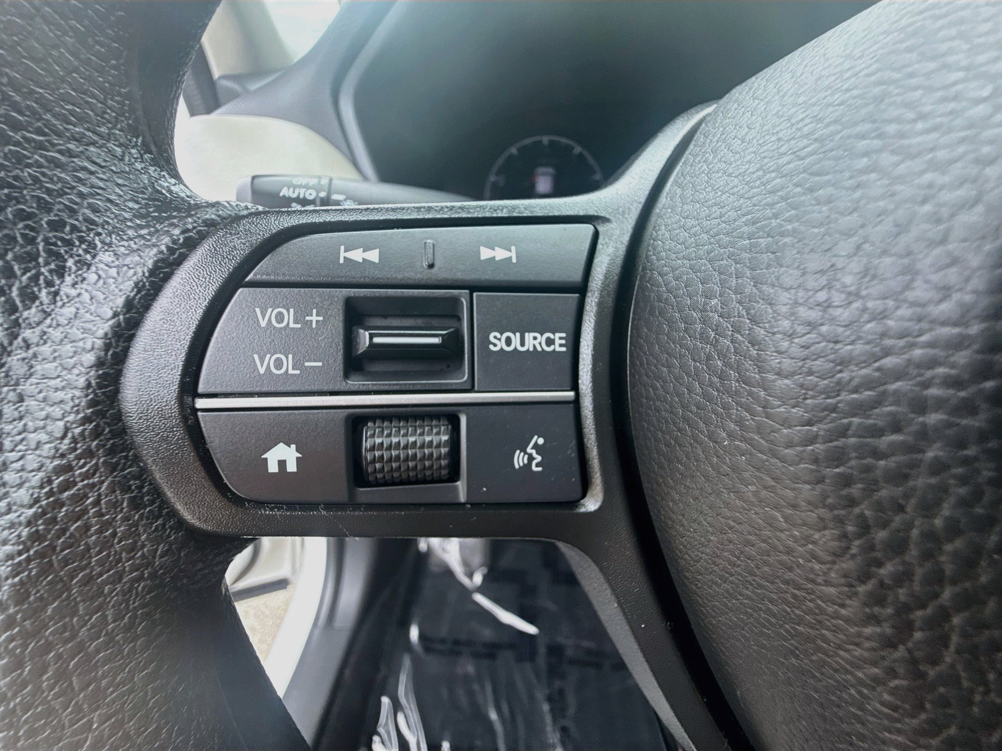 Used 2025 Honda HR-V LX image 35