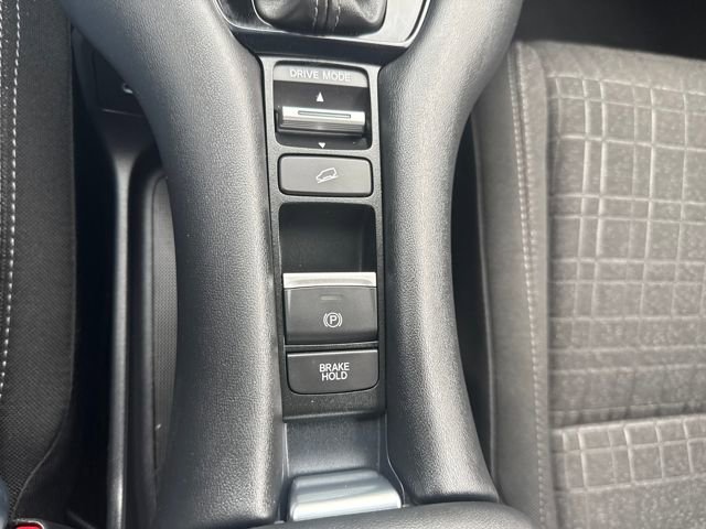 Used 2024 Honda HR-V LX image 27