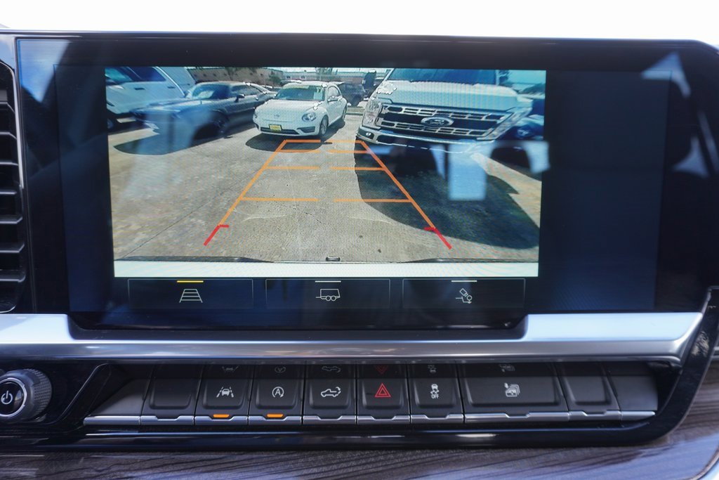 Used 2022 Chevrolet Silverado 1500 LT w/ Convenience Package II image 14