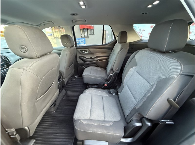 Used 2020 Chevrolet Traverse LT FWD image 22