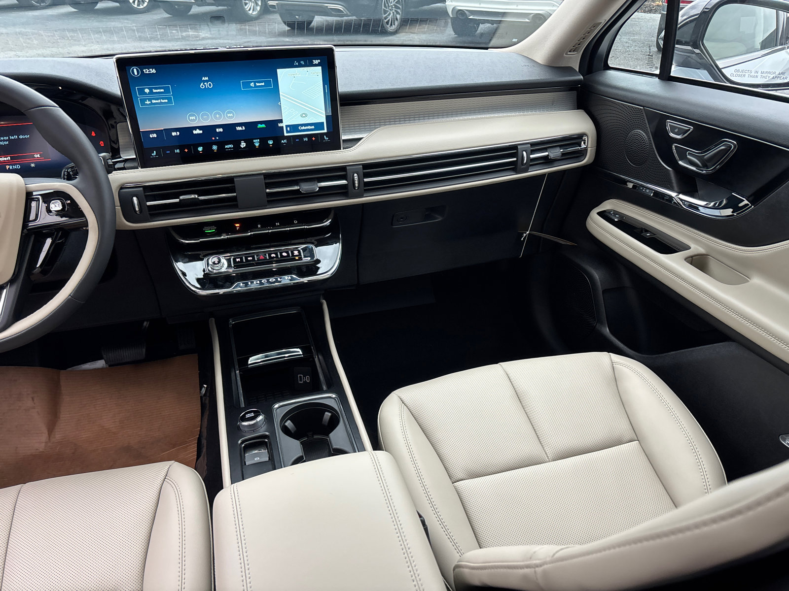 New 2026 Lincoln Corsair Premiere image 32