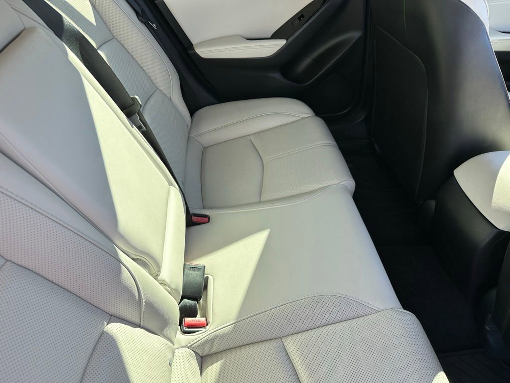 Used 2018 MAZDA MAZDA3 Grand Touring w/ Premium Equipment Package image 18