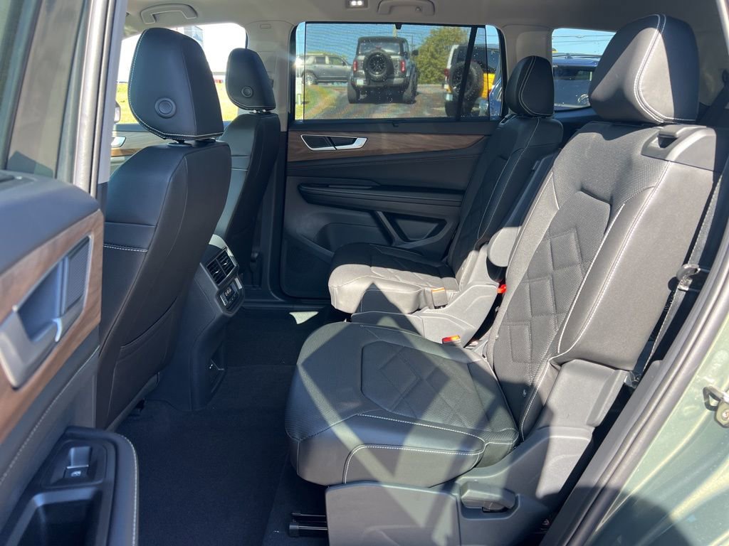 New 2026 Volkswagen Atlas SE image 24