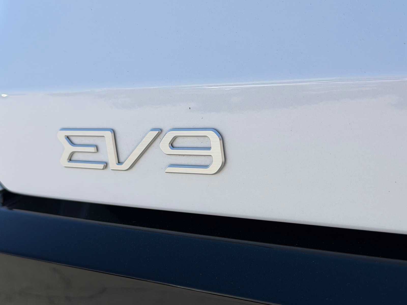 Used 2024 Kia EV9 GT-Line AWD/4WD image 35