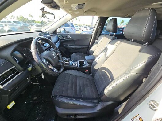 Used 2023 Mitsubishi Outlander SE FWD image 8