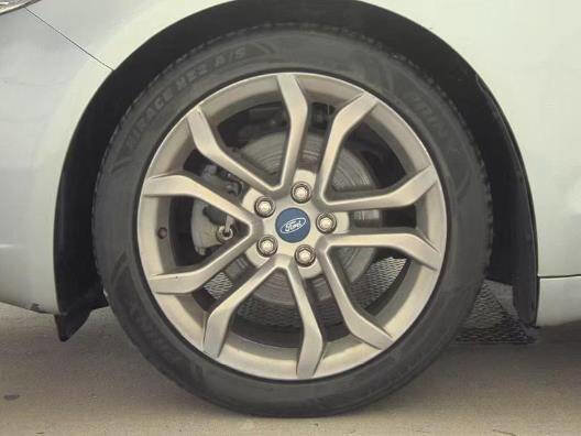 Used 2020 Ford Fusion SEL FWD image 4