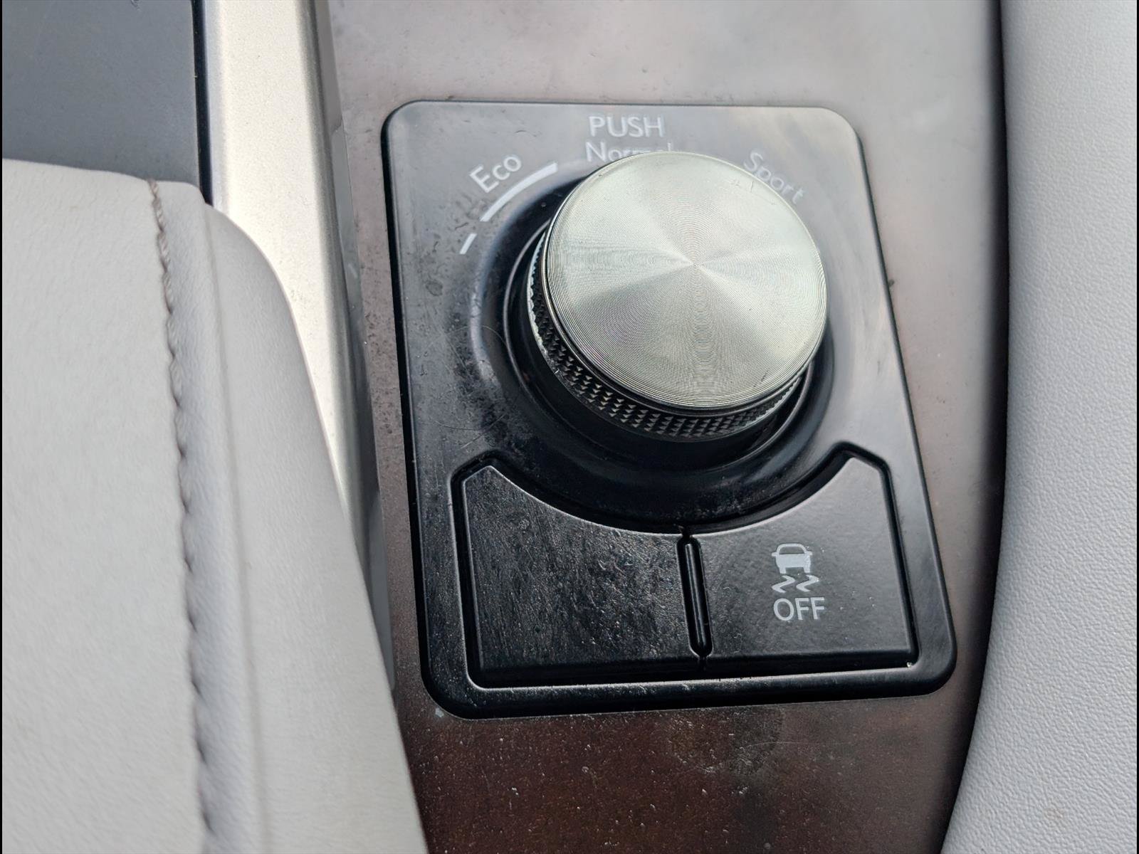 Used 2021 Lexus RX 350 FWD w/ Premium Package image 16
