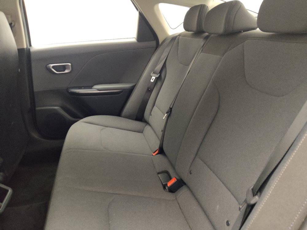 Used 2025 Kia K4 FWD image 18