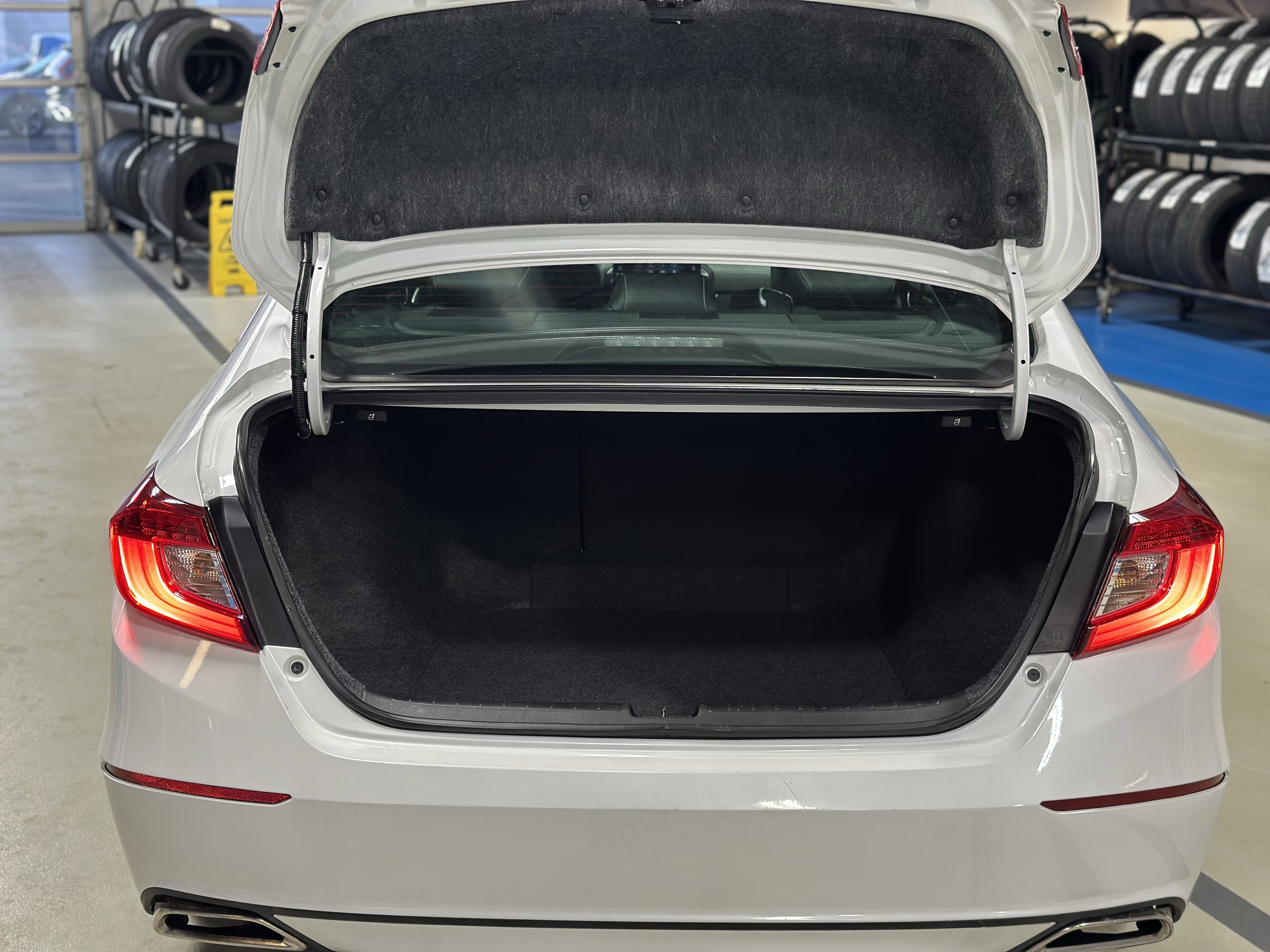 Used 2022 Honda Accord Sport image 20