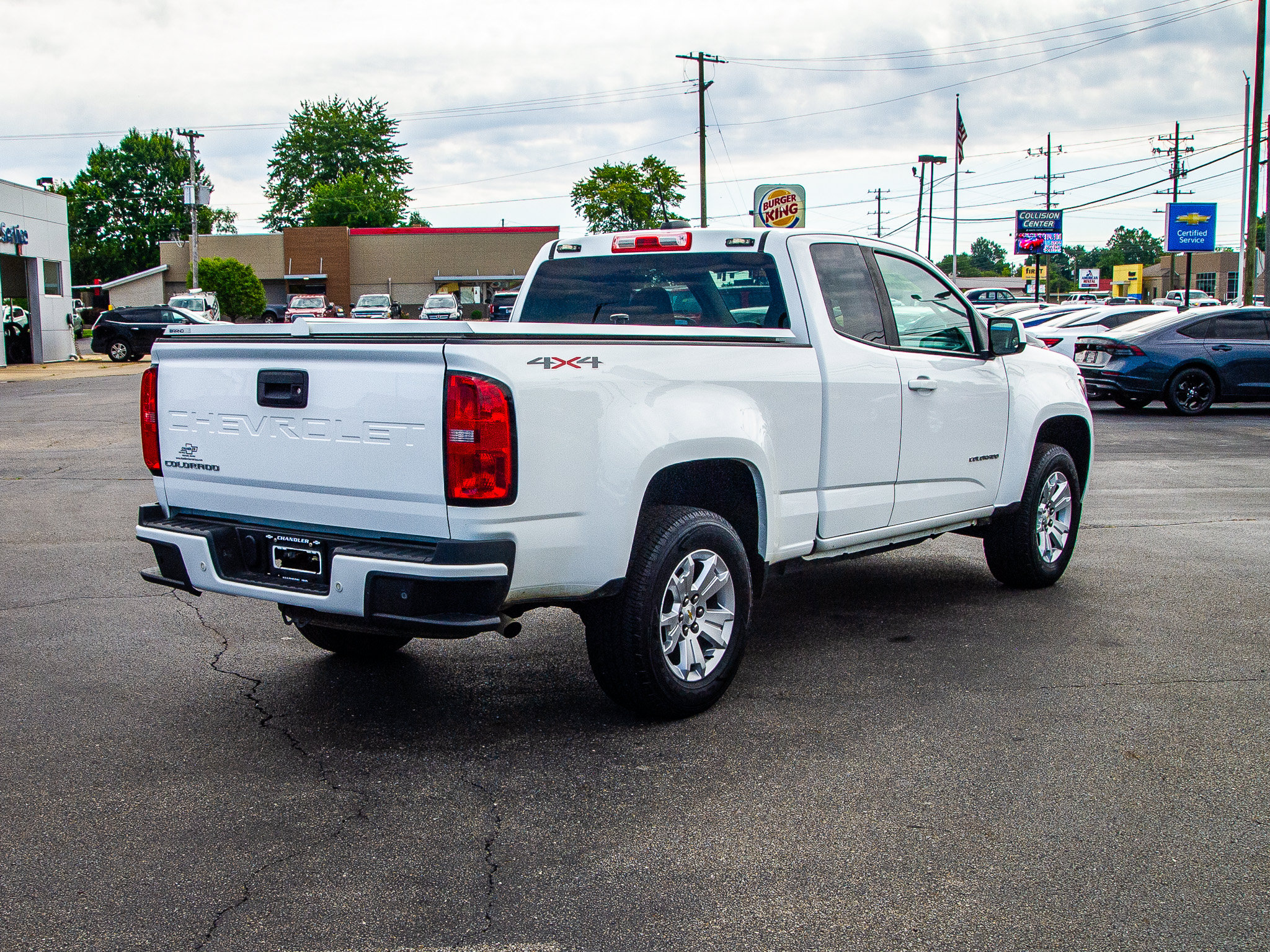 Used 2022 Chevrolet Colorado LT w/ Fleet Safety Package AWD/4WD image 7