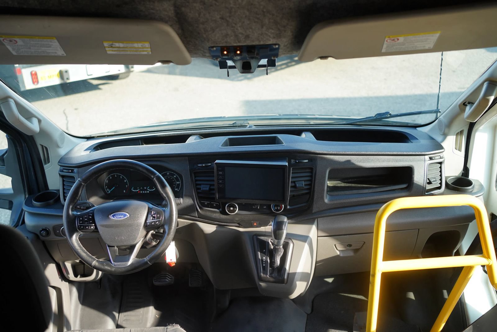Used 2022 Ford Transit 350 DRW RWD image 16