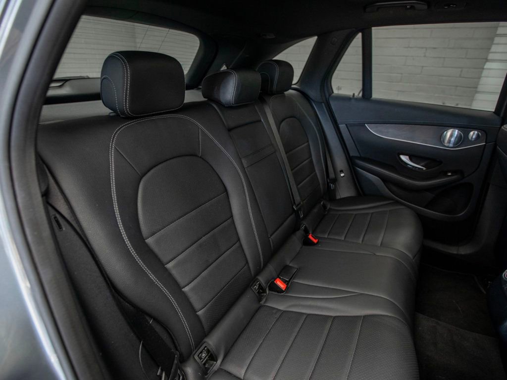 Used 2017 Mercedes-Benz GLC 300 4MATIC image 25