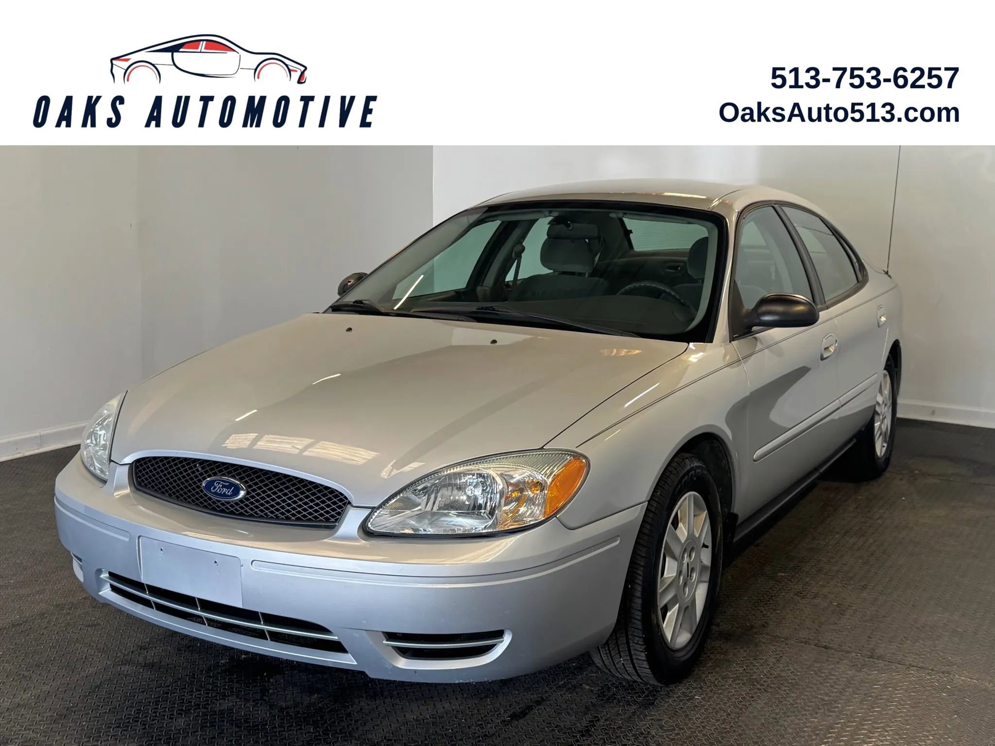 Used 2007 Ford Taurus SE FWD image 1