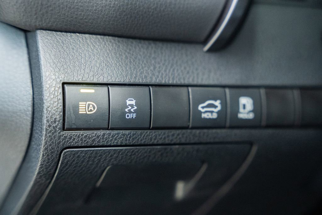 Used 2024 Toyota Camry SE image 35