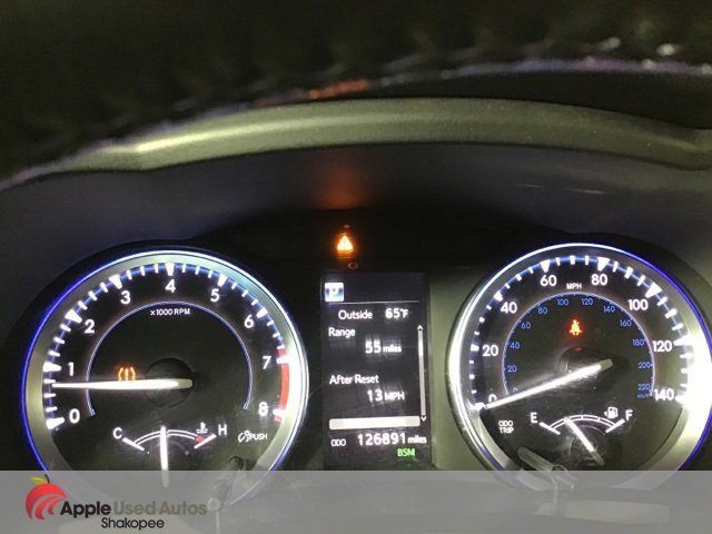Used 2017 Toyota Highlander XLE image 11