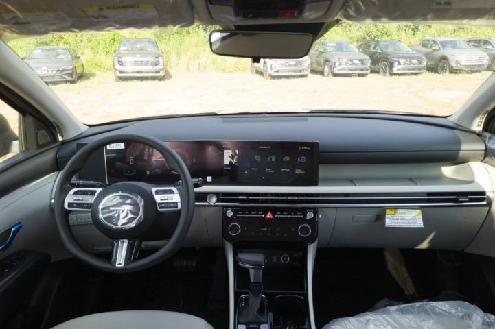 New 2026 Hyundai Tucson SEL Plus FWD image 18