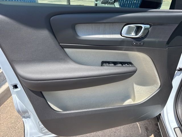 New 2026 Volvo XC40 B5 Plus w/ Protection Package Premier image 14