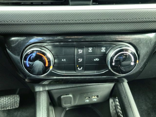 Used 2025 Chevrolet TrailBlazer LT AWD/4WD image 18