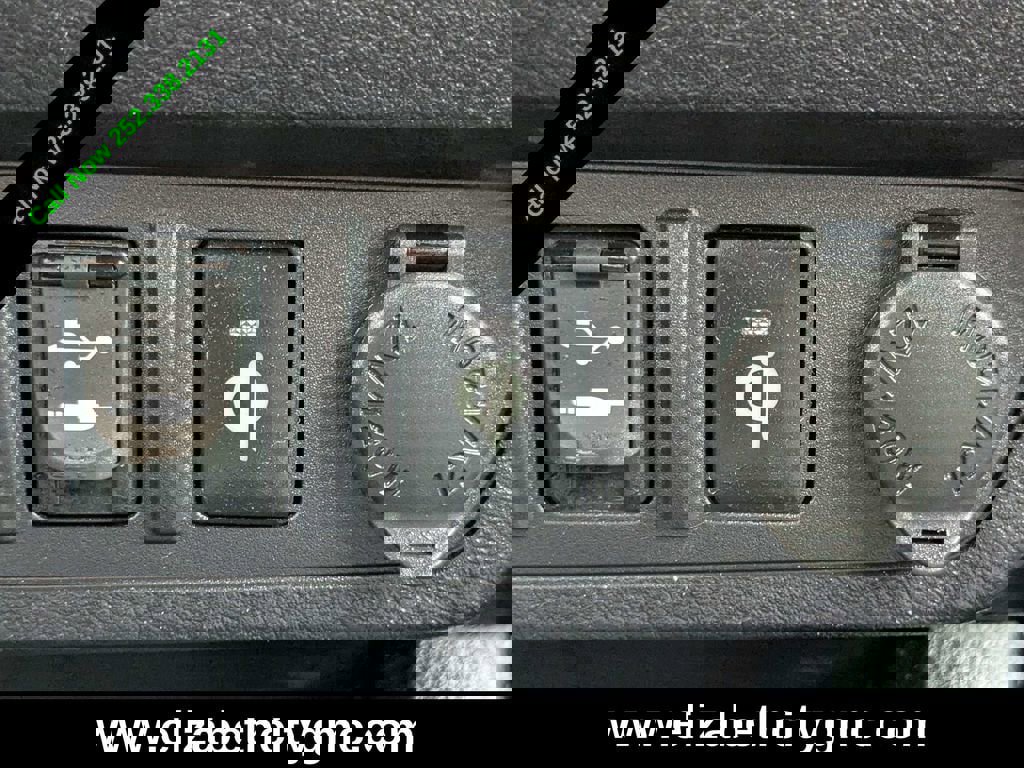 Used 2019 Toyota Tacoma SR image 30