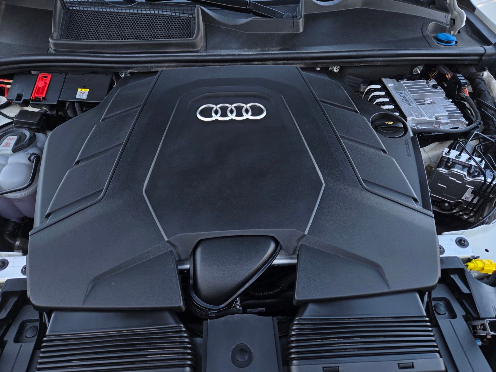 Used 2025 Audi Q7 3.0T Premium Plus image 31