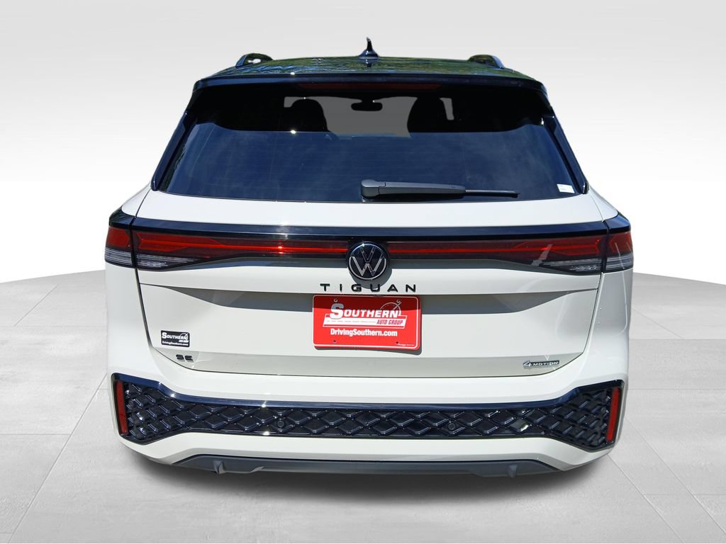 Used 2026 Volkswagen Tiguan SE R-Line AWD/4WD image 4