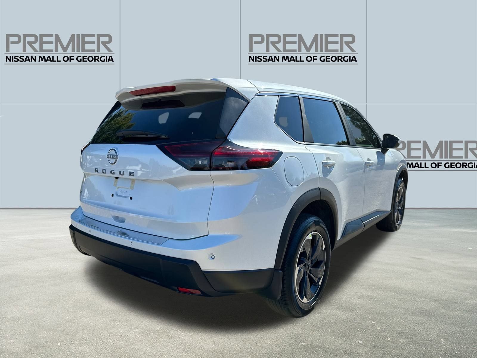 New 2026 Nissan Rogue SV FWD image 5