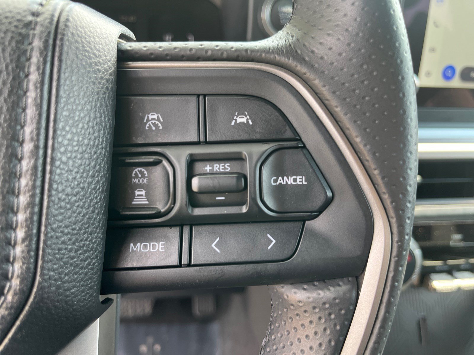 Certified 2026 Toyota 4Runner SR5 AWD/4WD image 15