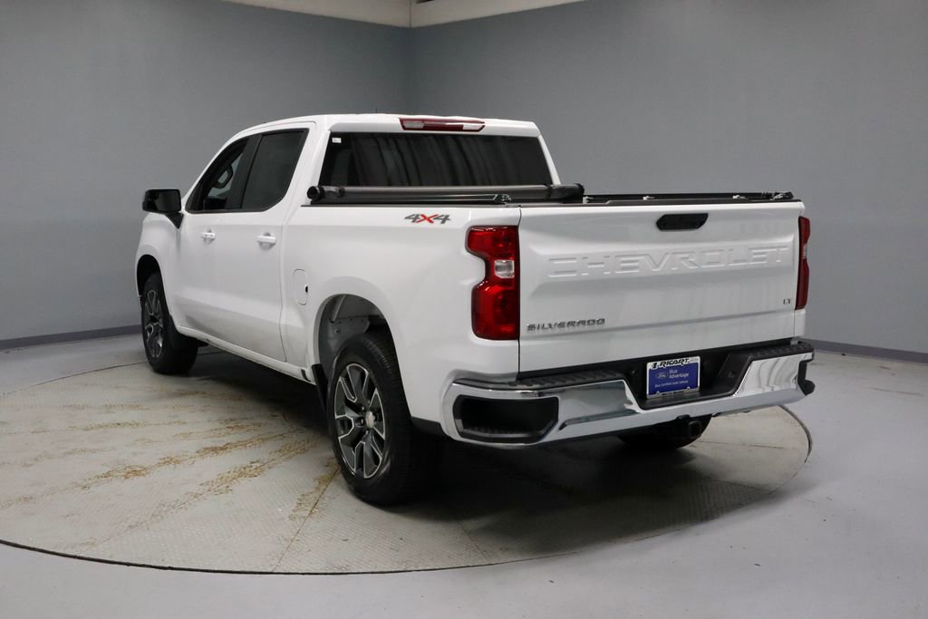 Used 2024 Chevrolet Silverado 1500 LT AWD/4WD image 9