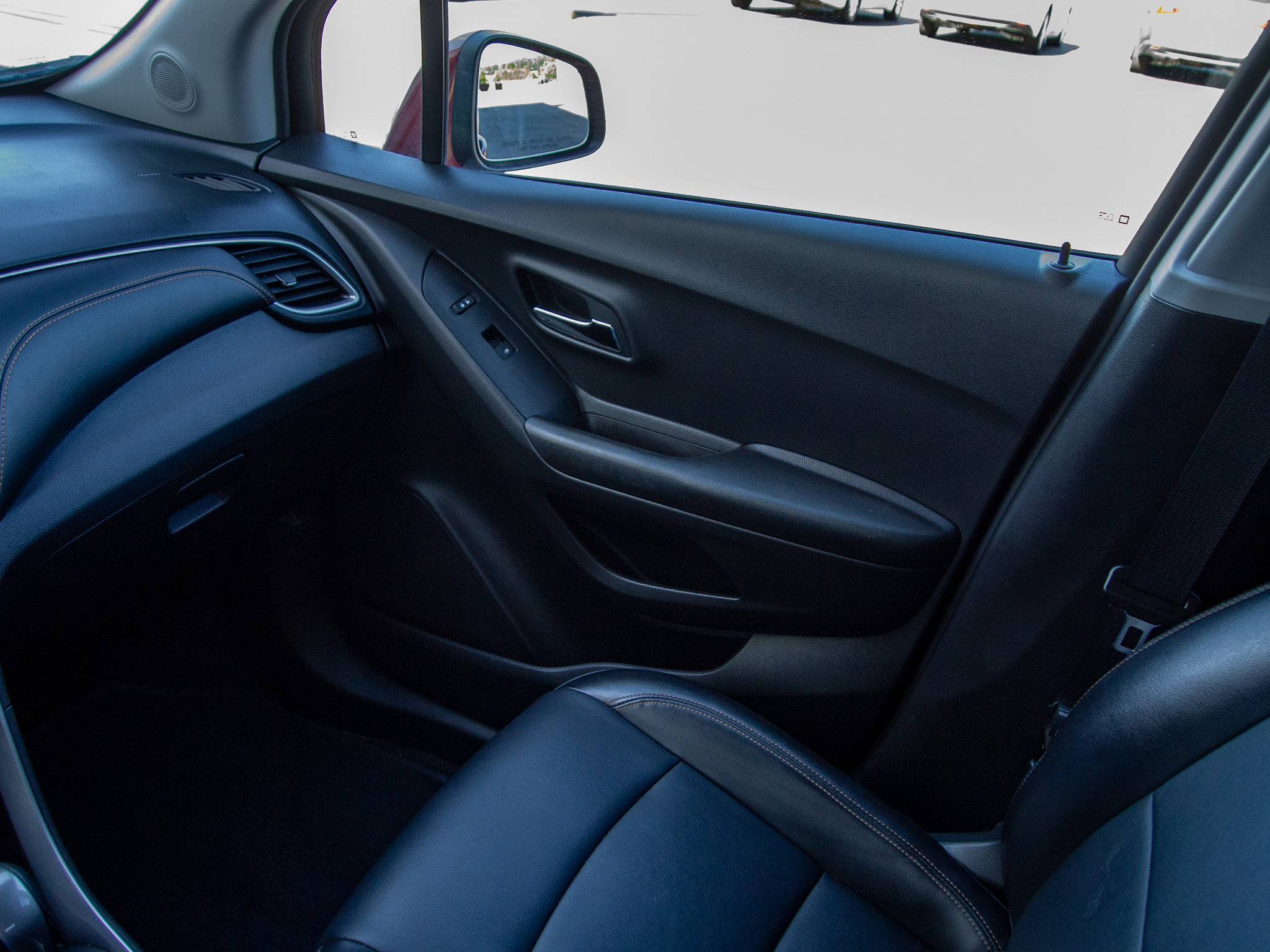 Used 2021 Chevrolet Trax LT w/ Sport Edition FWD image 15