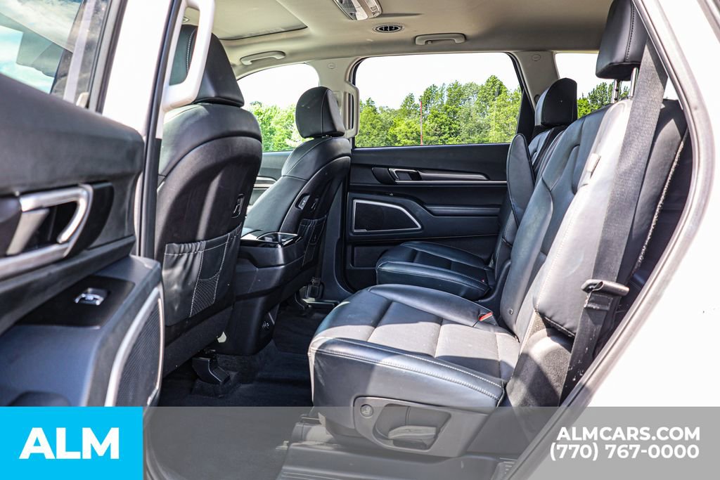 Used 2025 Kia Telluride S AWD/4WD image 19