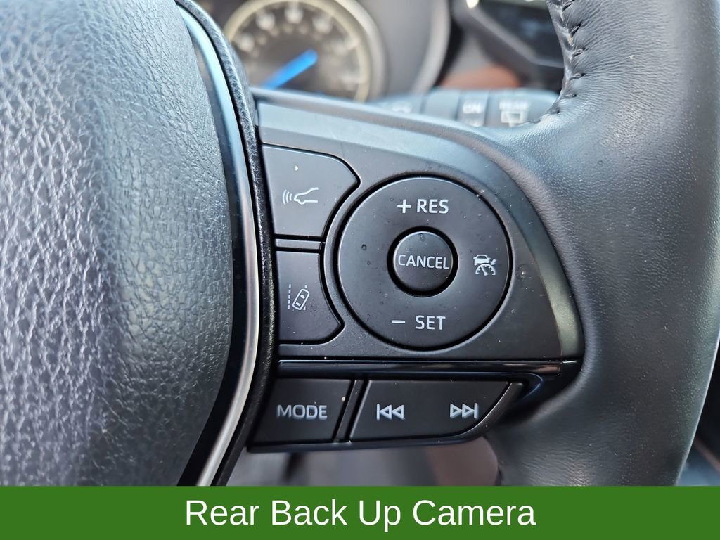 Used 2021 Toyota Venza Limited image 12