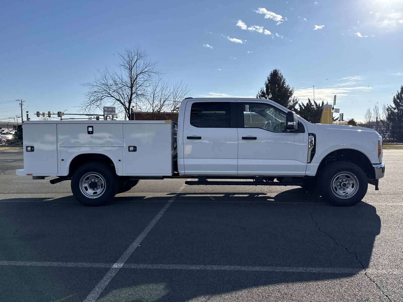 New 2025 Ford F350 XL w/ XL Chrome Package image 2