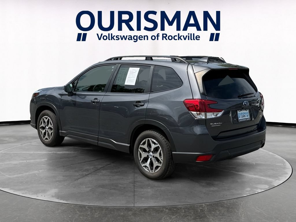 Used 2022 Subaru Forester Premium AWD/4WD image 4