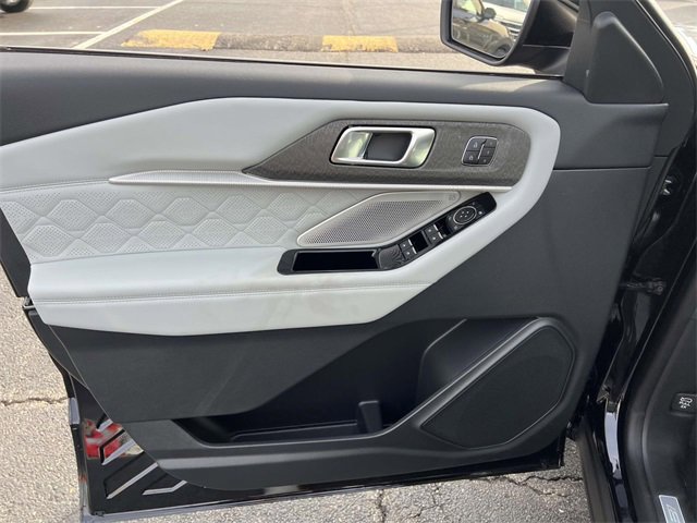 New 2026 Ford Explorer Platinum w/ LUX Leather Package image 11