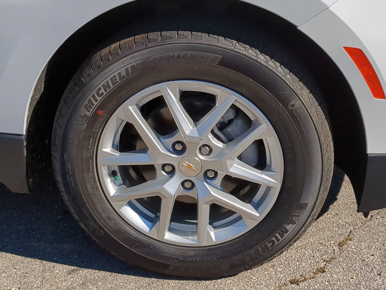 Used 2023 Chevrolet Equinox LT FWD image 11
