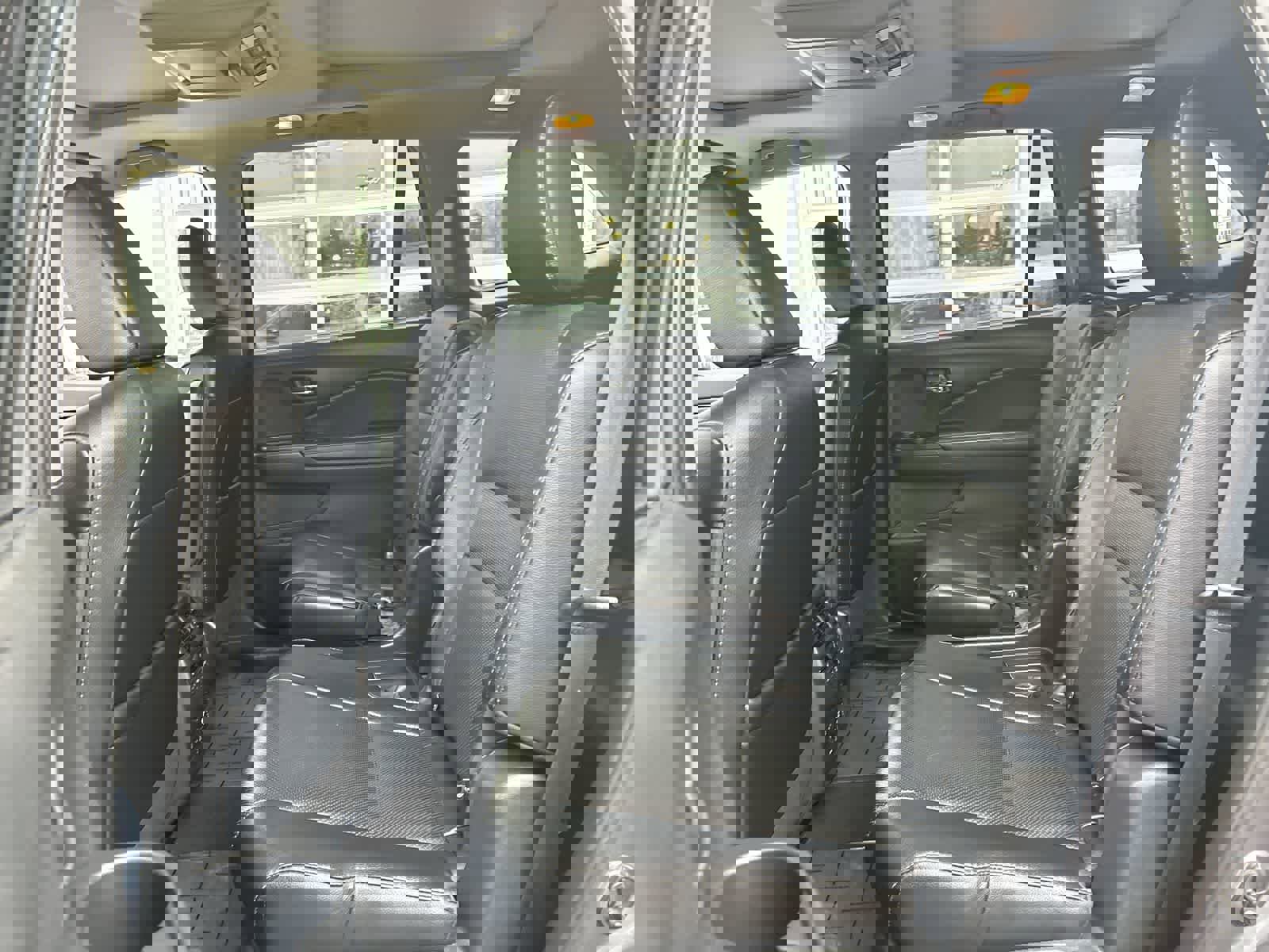 Used 2017 Honda Pilot Elite image 6