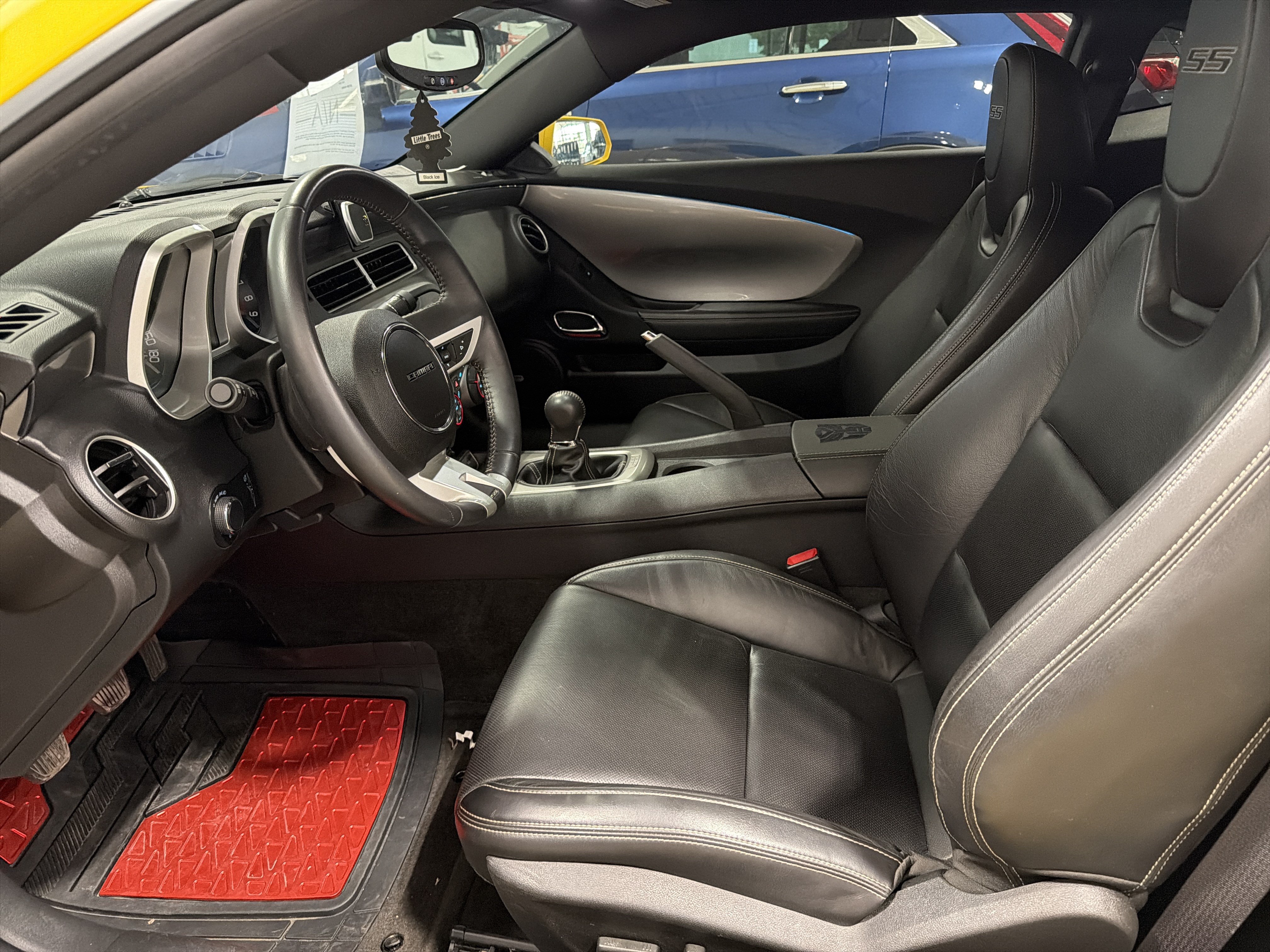 Used 2010 Chevrolet Camaro SS w/ RS Package RWD image 10