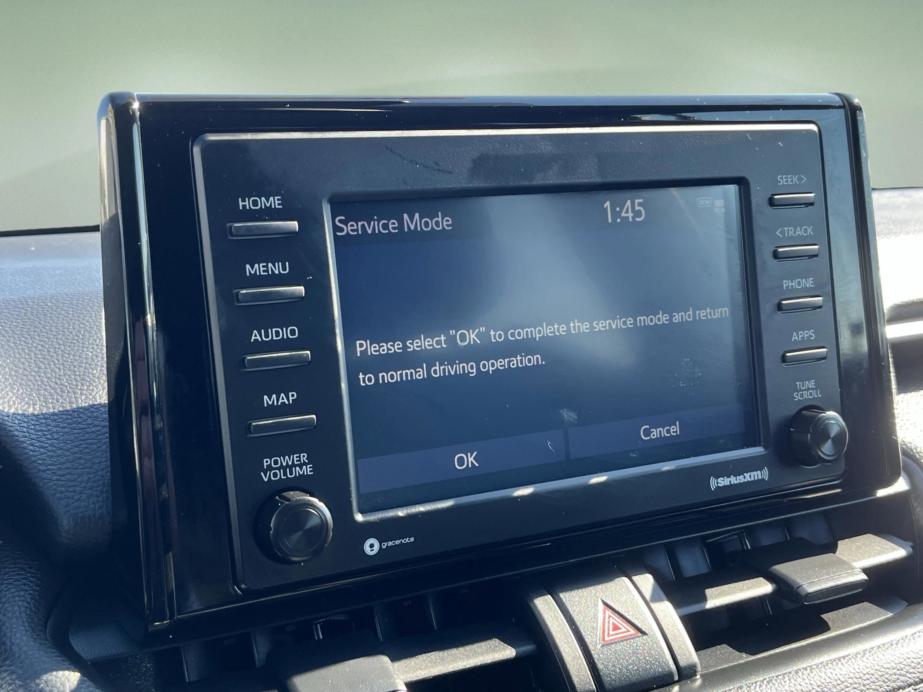 Used 2022 Toyota RAV4 XLE image 22