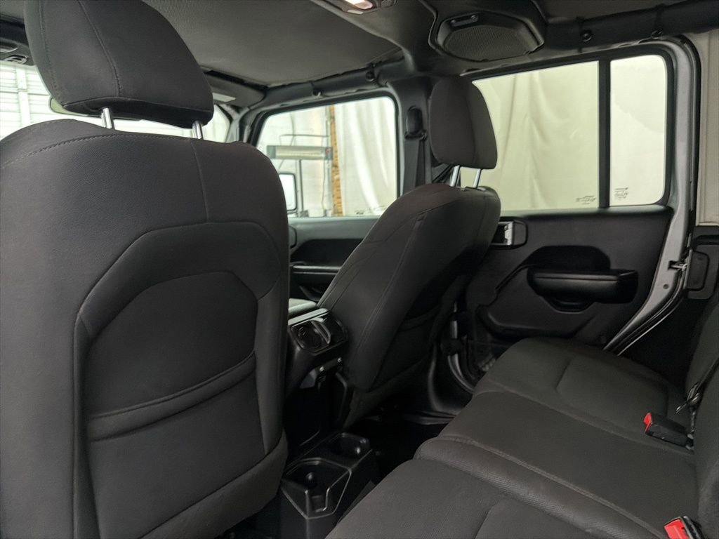 Used 2018 Jeep Wrangler Unlimited Sport S image 19