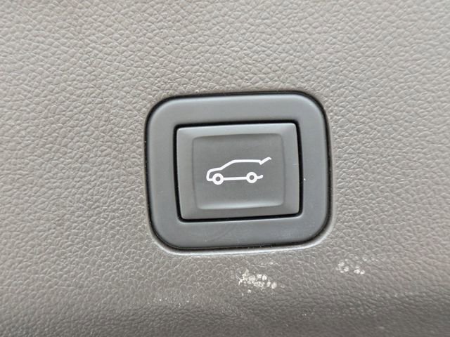 Used 2024 Chevrolet Tahoe LT image 13