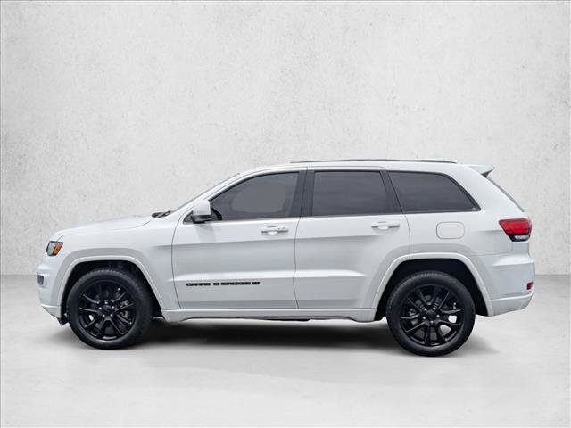 Used 2022 Jeep Grand Cherokee Laredo X RWD image 9