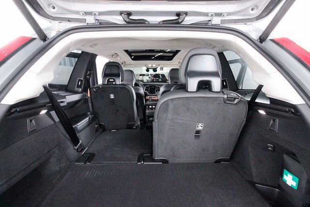 Certified 2025 Volvo XC90 B6 Plus w/ Protection Package Premier image 28