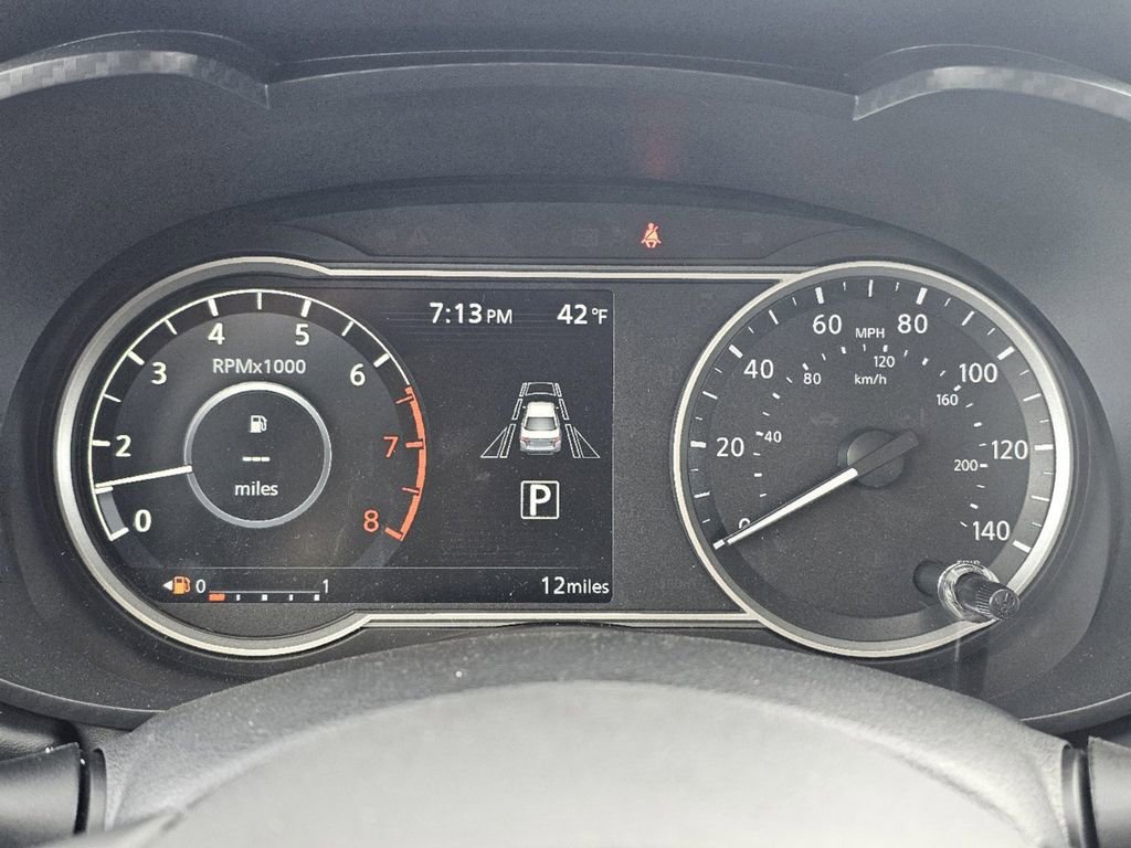 New 2025 Nissan Versa SR image 19