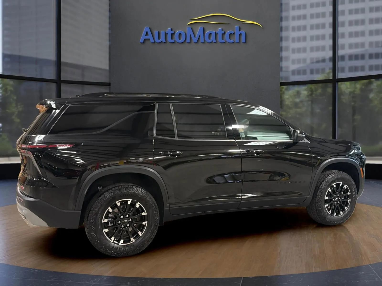 Used 2025 Chevrolet Traverse Z71 w/ Driver Confidence Package AWD/4WD image 12