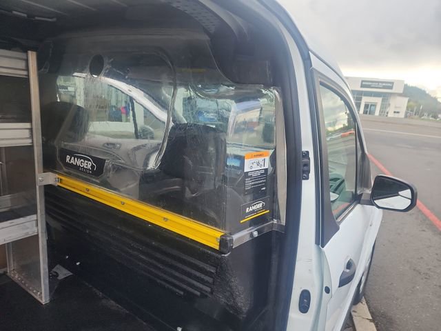 Used 2020 Ford Transit Connect XL image 27