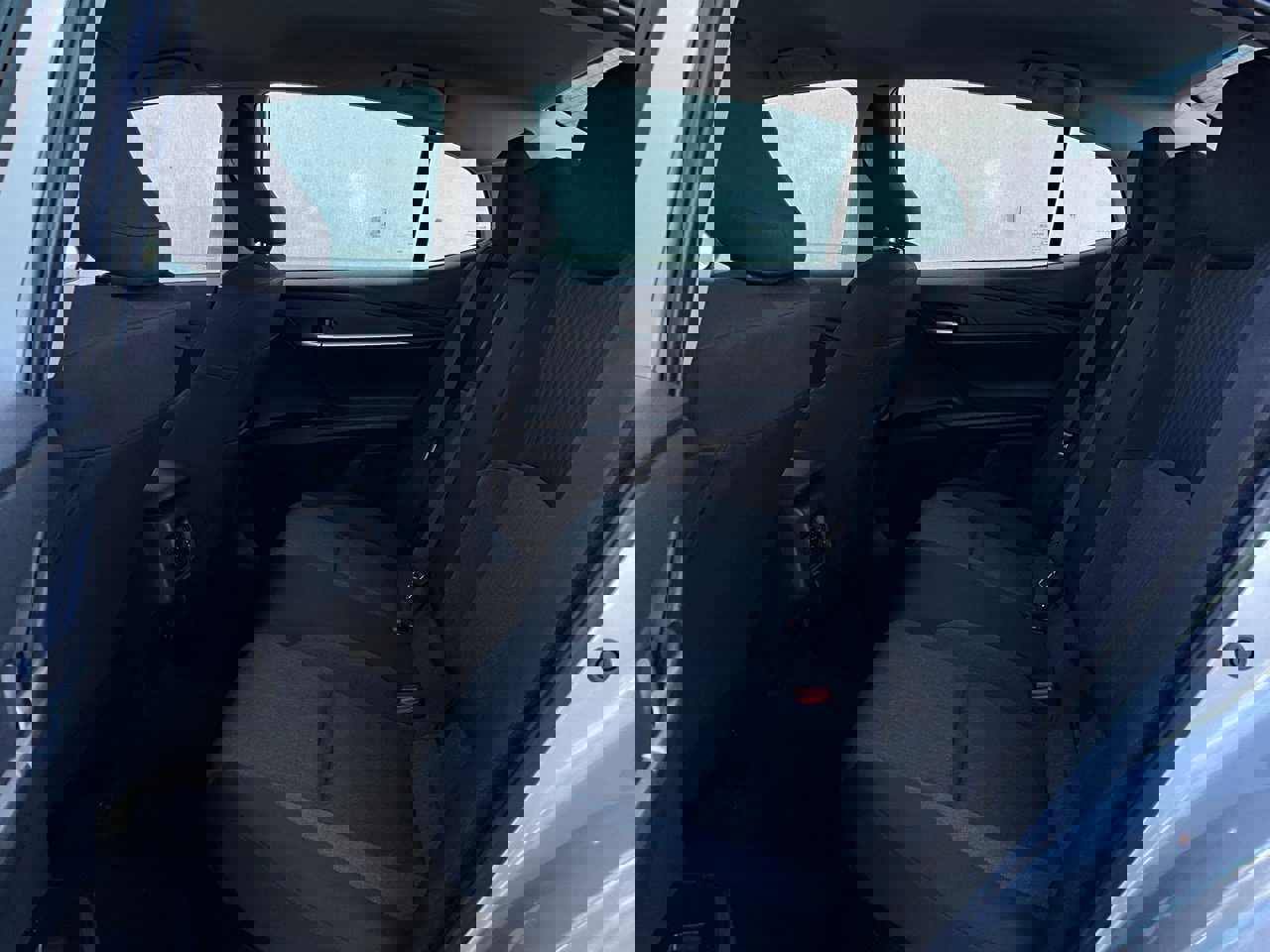 Used 2025 Toyota Camry LE image 11