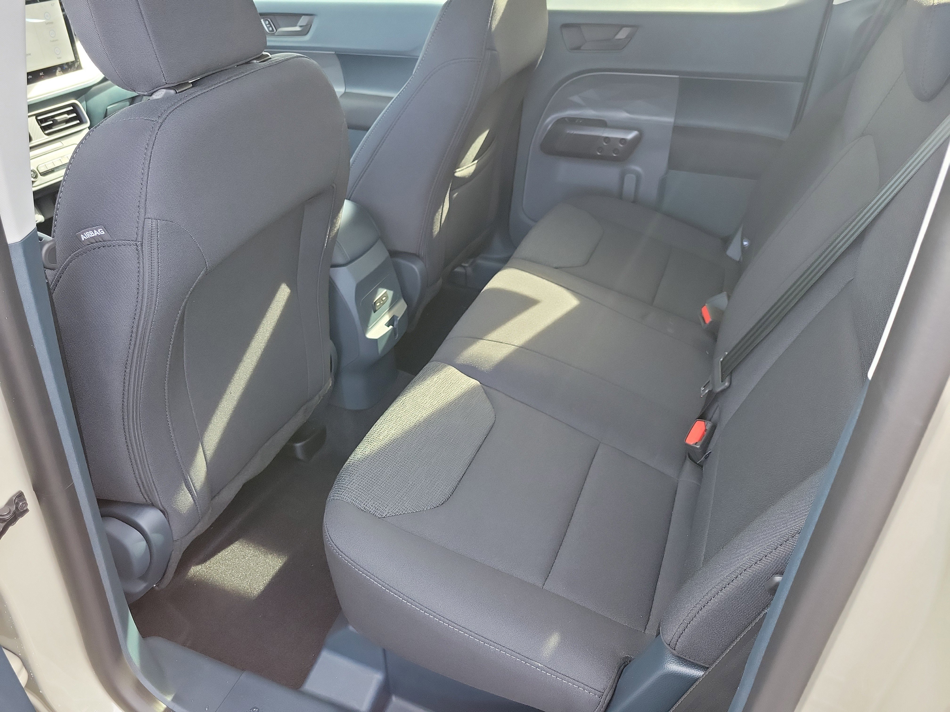 Used 2025 Ford Maverick XL FWD image 9