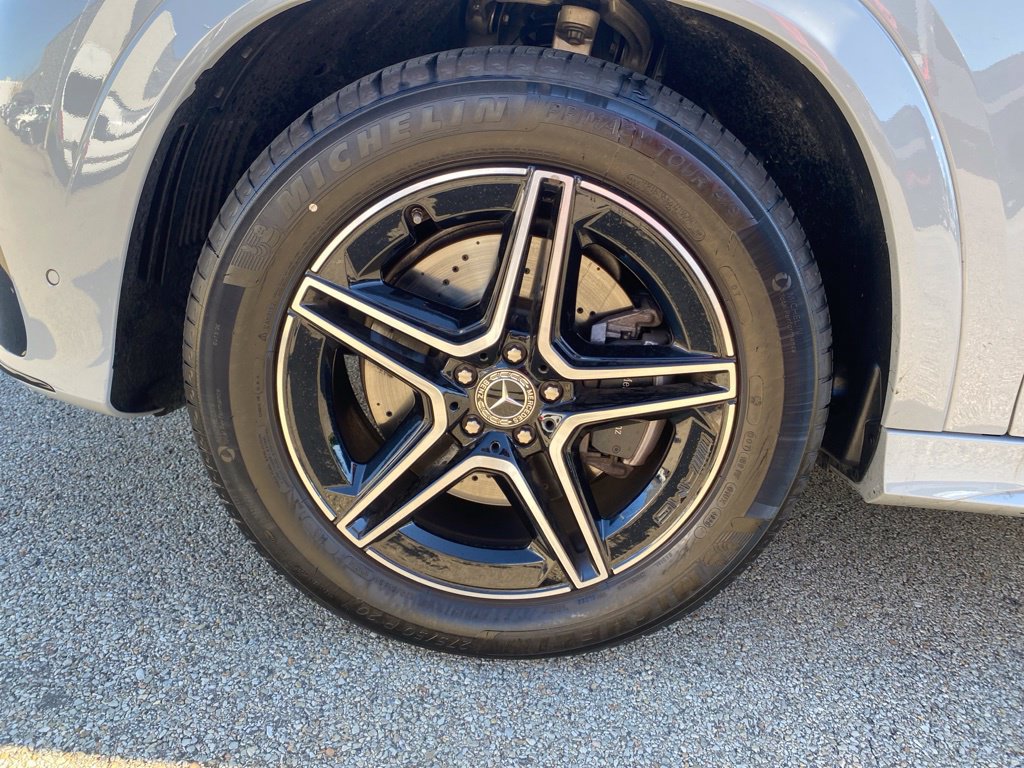 New 2026 Mercedes-Benz GLS 580 4MATIC image 51